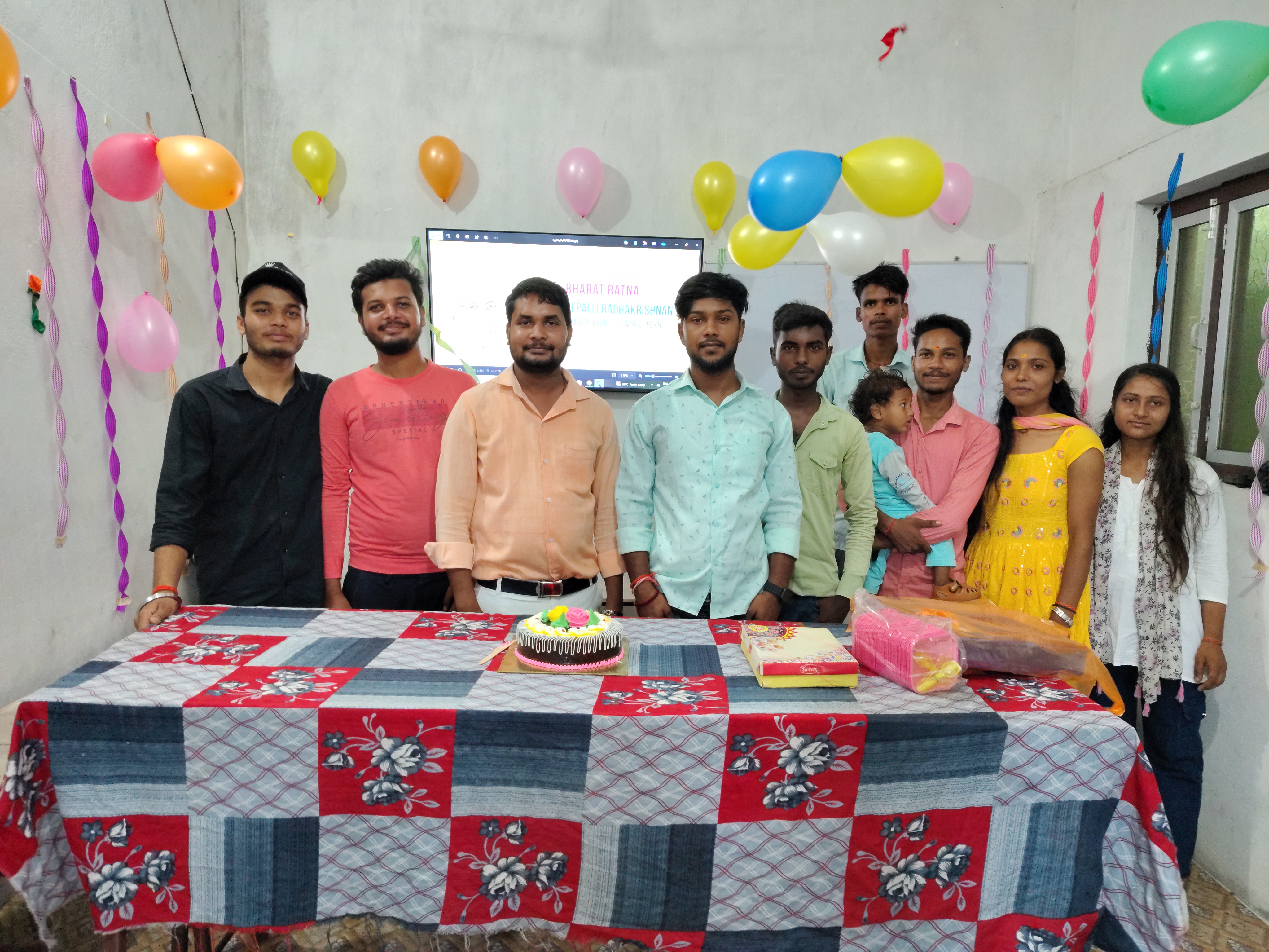 Teacher's day celebrating with students 